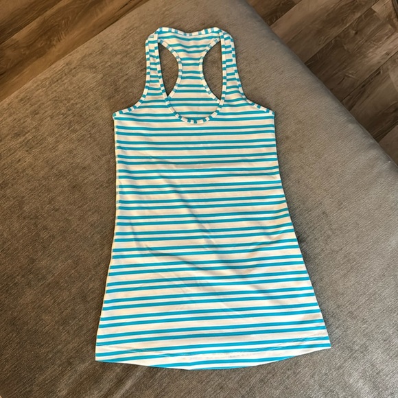 LULULEMON - Picture 1 of 3